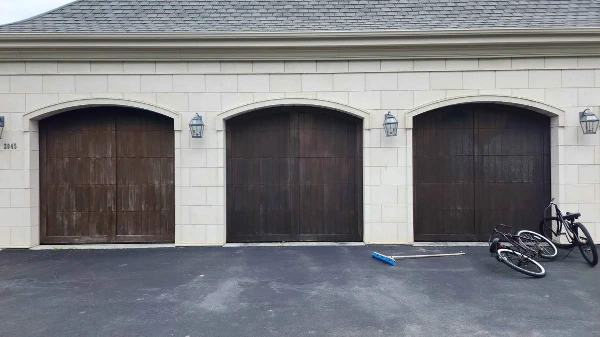 How to Clean a Garage Door: The Complete Step-by-Step Guide for Utah Homeowners How to Clean a Garage Door: The Complete Step-by-Step Guide for Utah Homeowners
